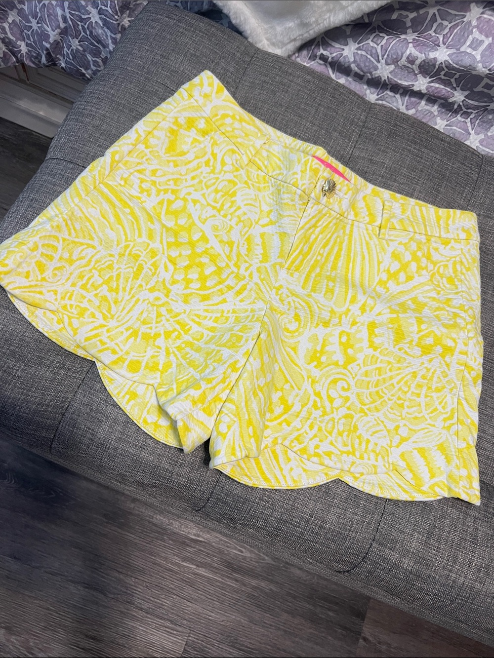 Lilly Pulitzer Yellow & White Scalloped Hem High-Waist Shorts